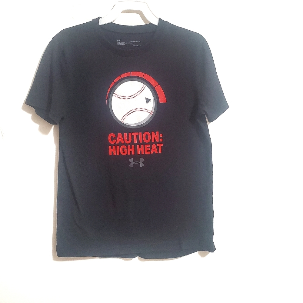 4for20!! UnderArmour tee shirt size M